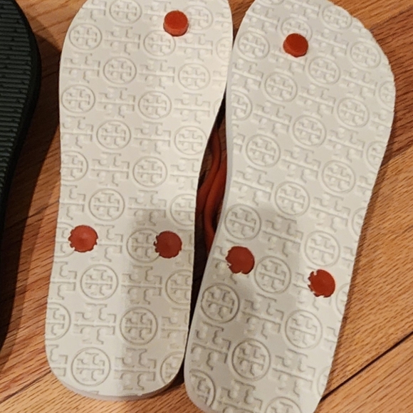 Designer Bundle Flip-Flops! - Picture 8 of 16